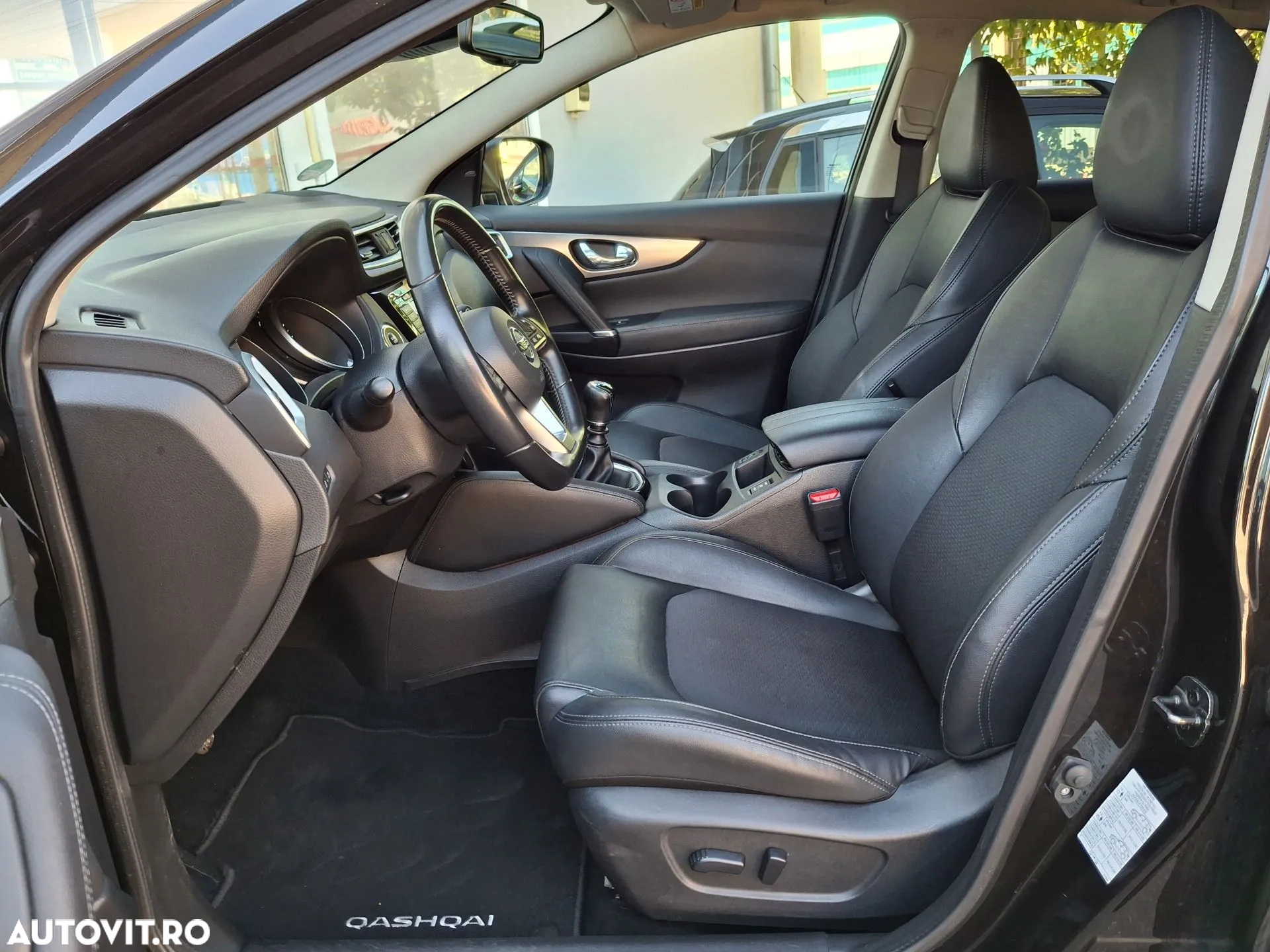 Nissan Qashqai 1.3 DIG-T TEKNA+ - 17