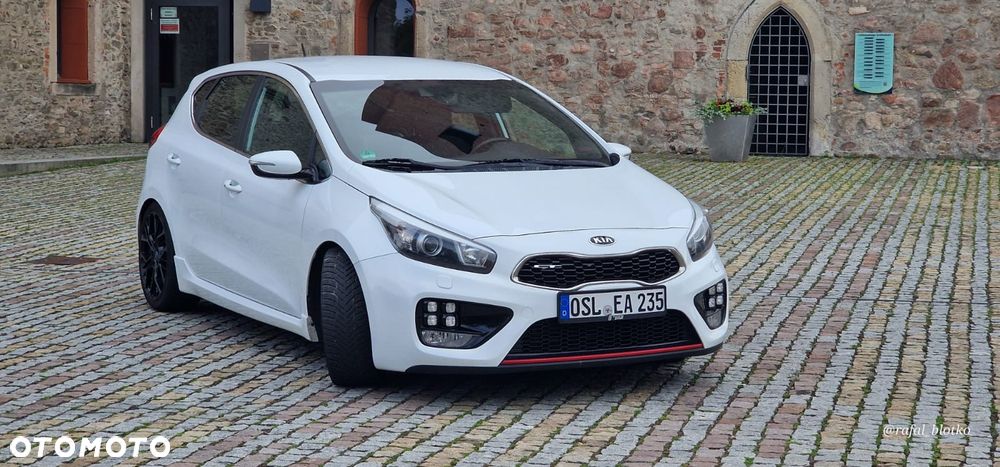 Kia Ceed 1.6 T-GDI GT - 28