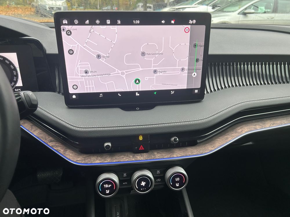 Skoda Superb 2.0 TDI SCR 4x4 L&K DSG - 15