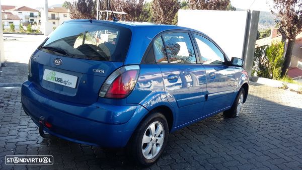 Farolim Stop Tampa Mala Centro Kia Rio Ii (Jb) - 2