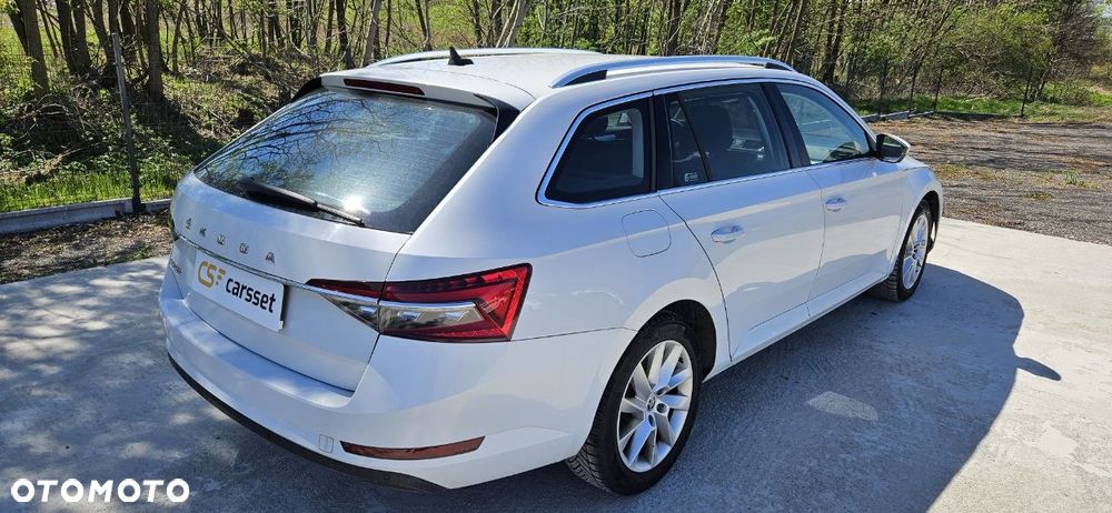 Skoda Superb 2.0 TDI SCR Ambition DSG - 9