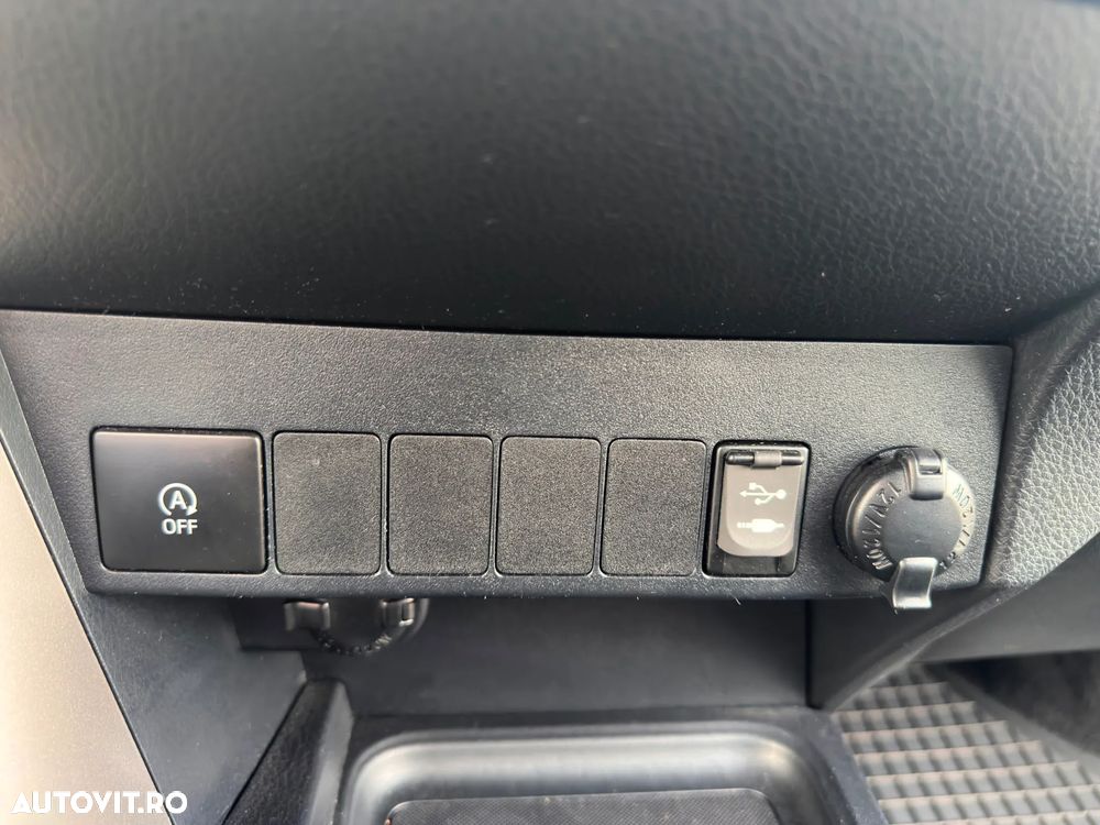 Toyota RAV4 2.0 D-4D 2WD Comfort - 8