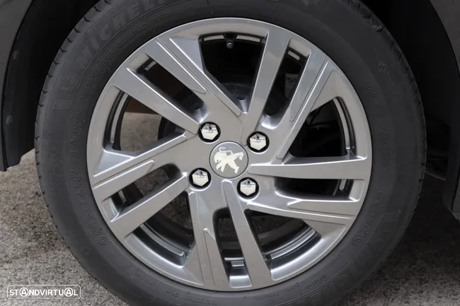 Peugeot 208 1.2 PureTech Active Pack - 15