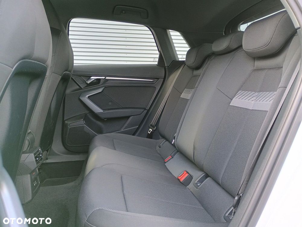 Audi A3 Sportback - 12