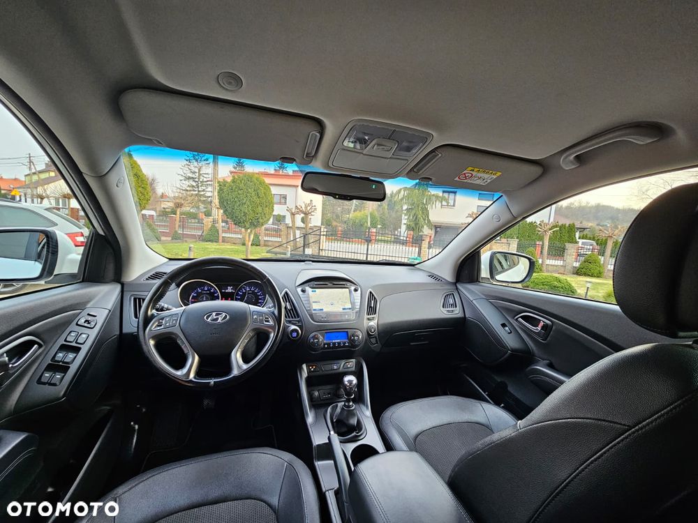 Hyundai ix35 1.6 2WD Fifa World Cup Edition - 36