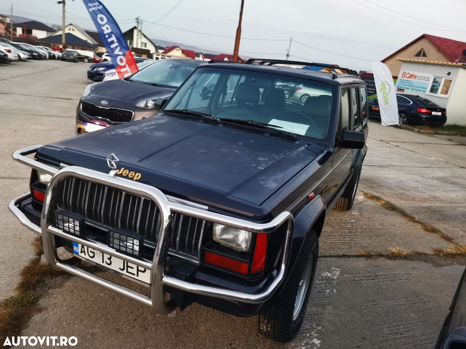Jeep Cherokee - 18