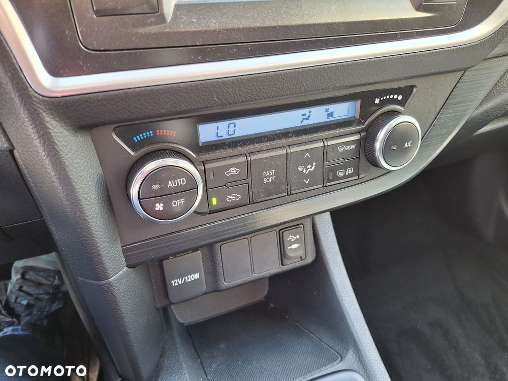 Toyota Auris 1.33 VVT-i Active - 13