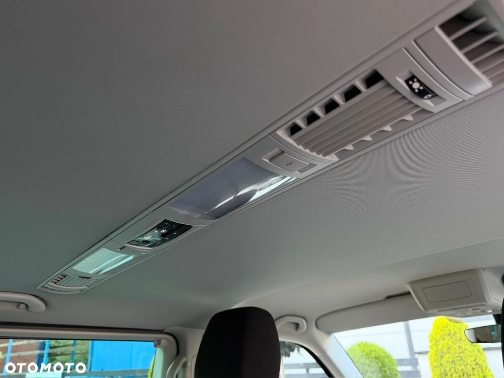 Volkswagen Caravelle 2.0 TDI L1 Highline 4Motion DSG - 40
