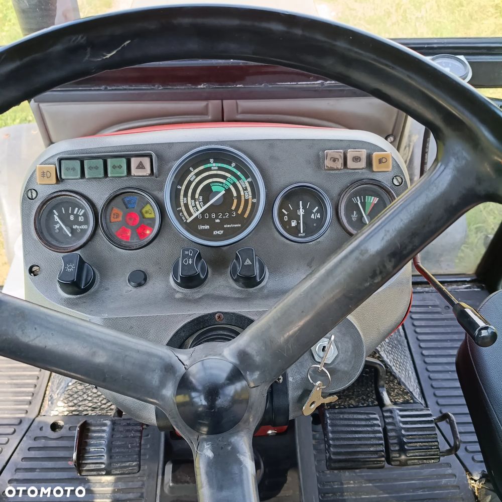 Massey Ferguson 675 - 12