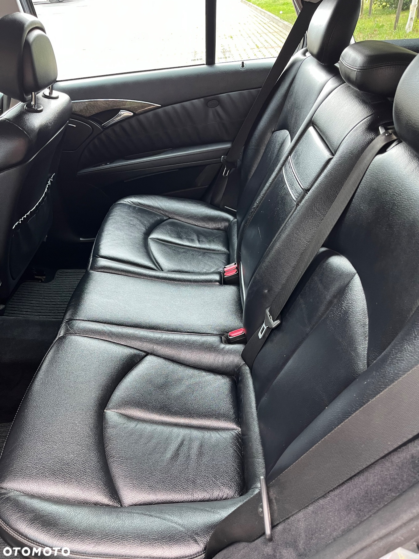 Mercedes-Benz Klasa E 320 CDI T Avantgarde - 13