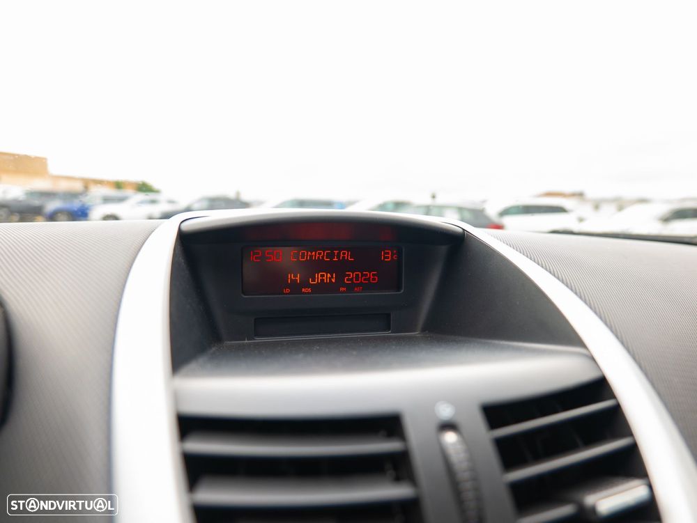 Peugeot 207 1.4 HDi Urban - 16