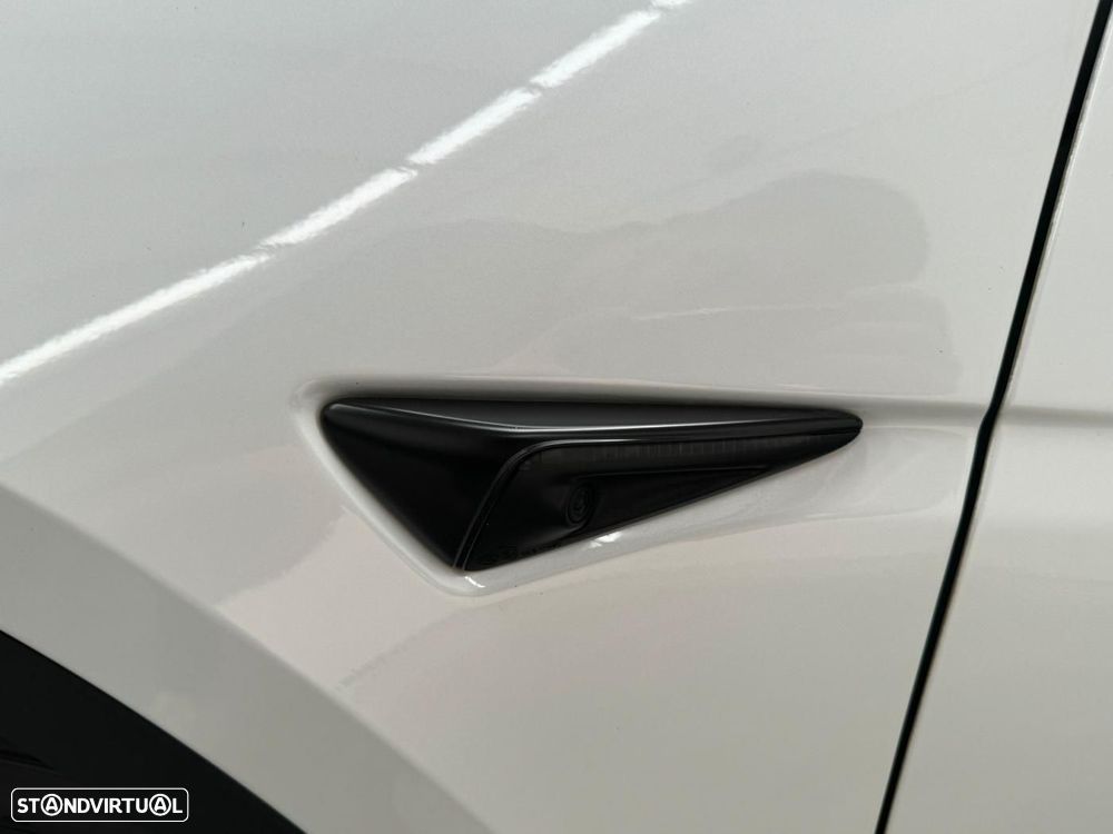 Tesla Model Y Performance Tração Integral - 15