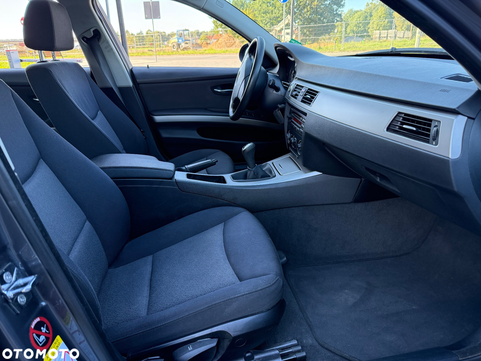 BMW Seria 3 318d - 8