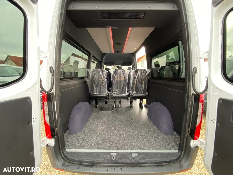 Mercedes-Benz Sprinter microbuz - 12