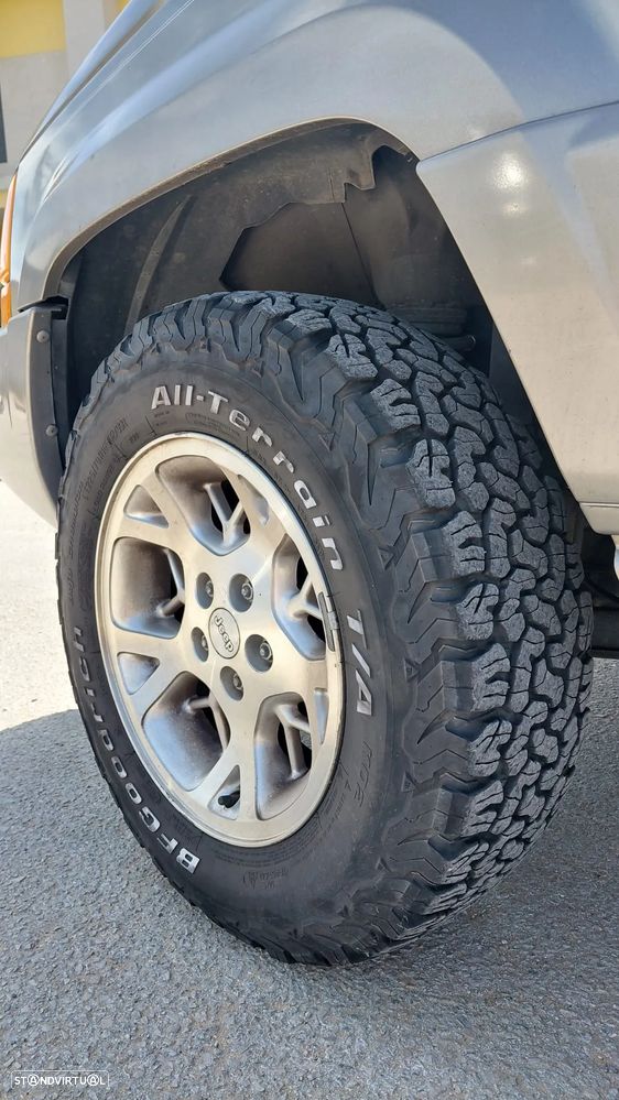 Jeep Grand Cherokee 5.2 Limited - 16