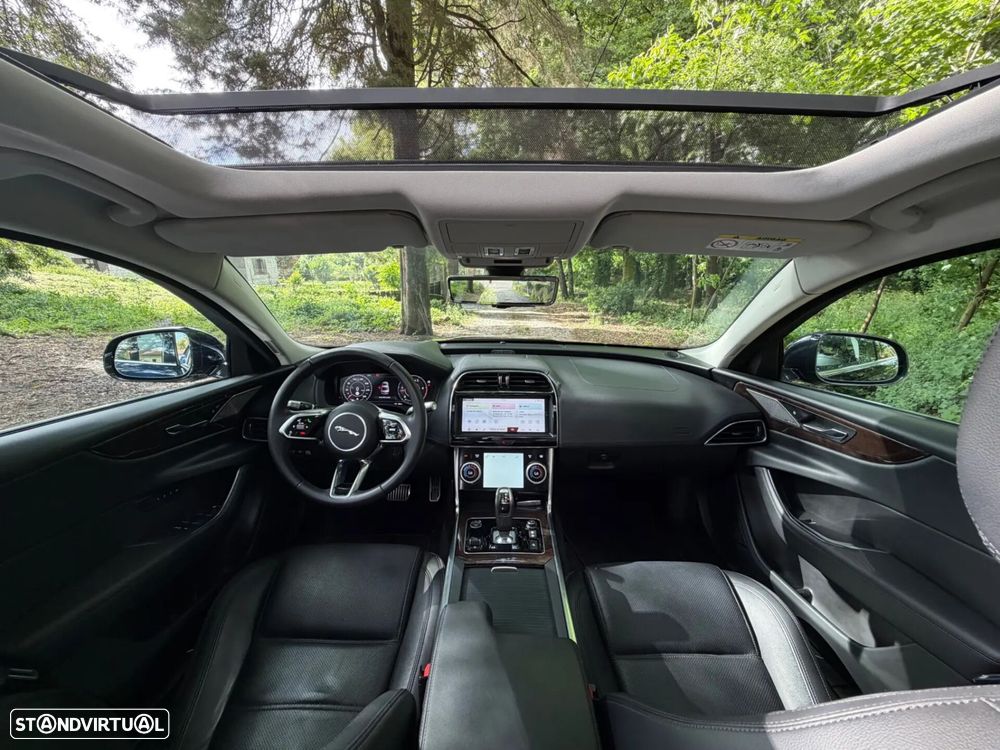 Jaguar XE 2.0 D R-Dynamic S - 15