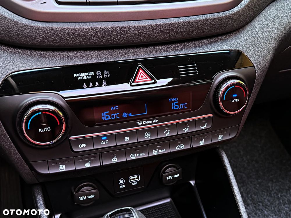 Hyundai Tucson 2.0 CRDI 4WD Automatik Premium - 39