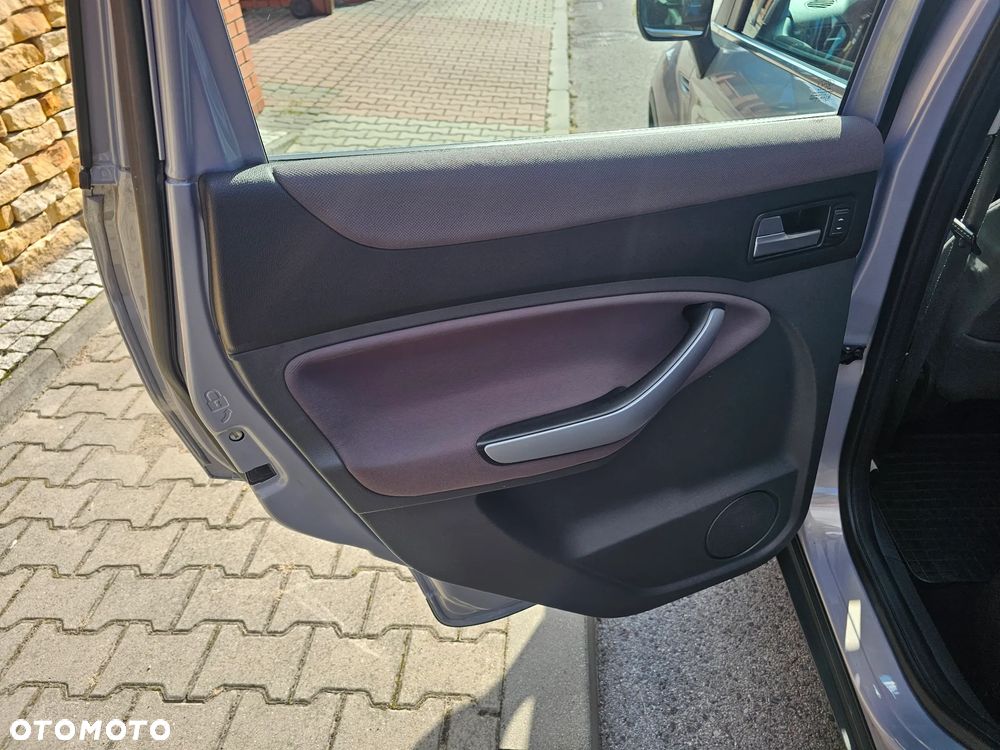 Ford Kuga 2.0 TDCi Trend - 19