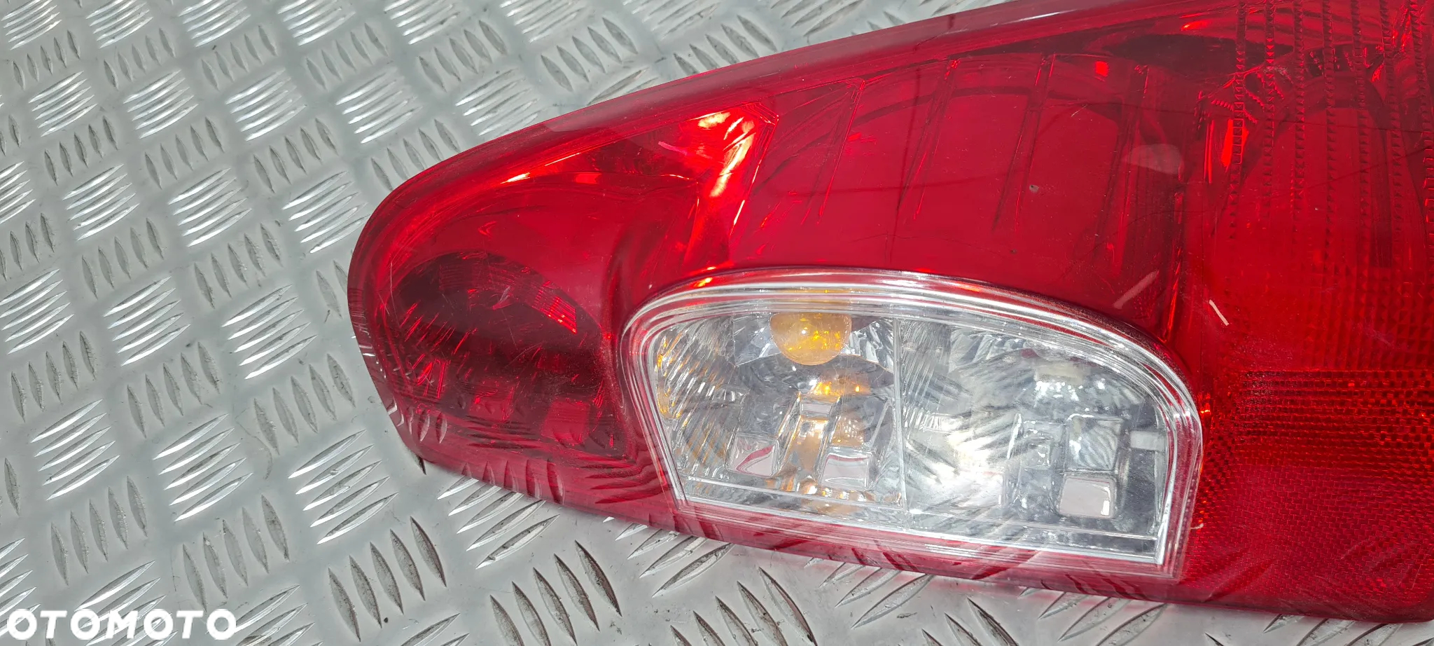 Isuzu D-Max I Lampa Tył - 13
