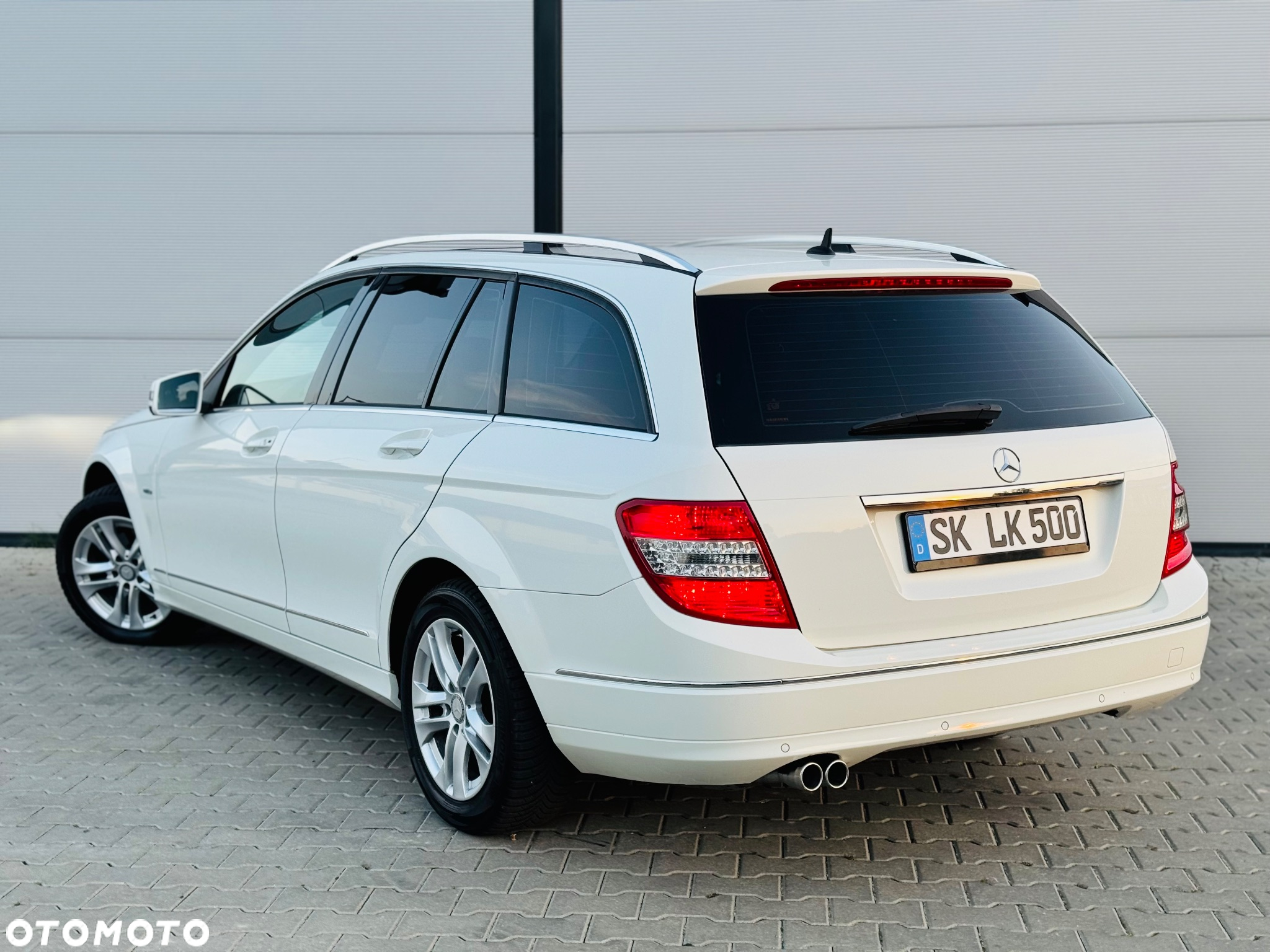 Mercedes-Benz Klasa C 180 T Kompressor Automatik BlueEFFICIENCY Special Edition - 37