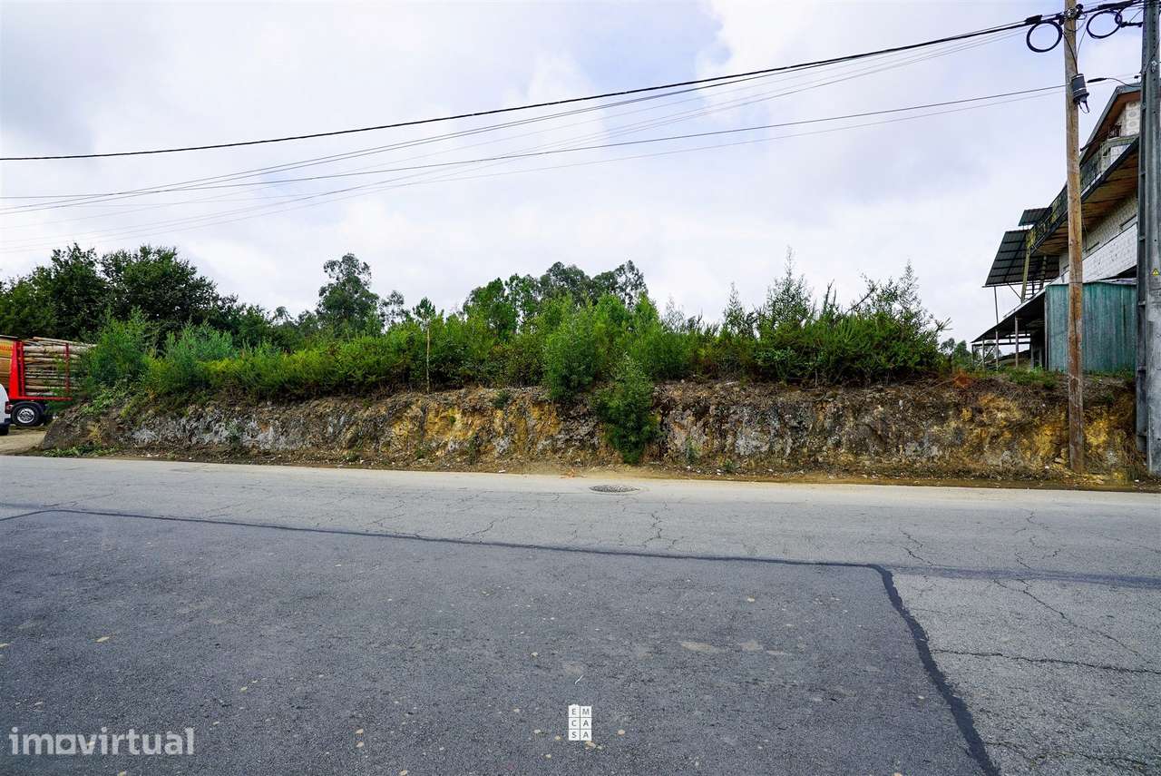 Terreno Para Construção  Venda em Milheirós de Poiares,Santa Maria da - Grande imagem: 2/8