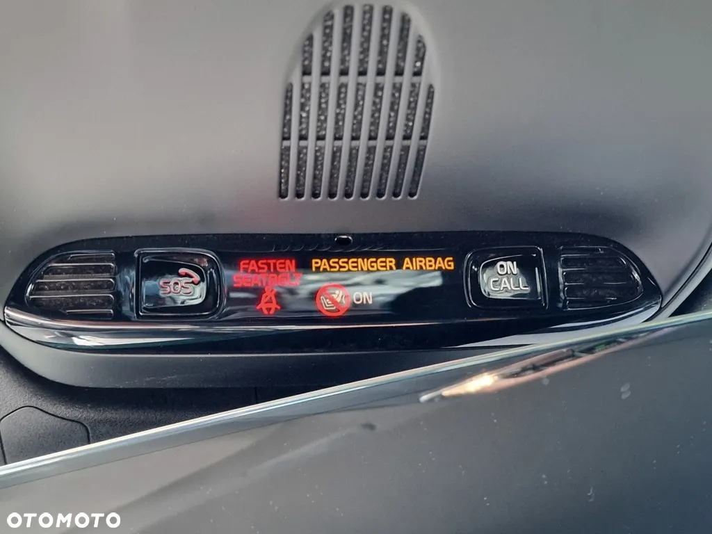 Volvo XC 60 D4 R-Design - 33