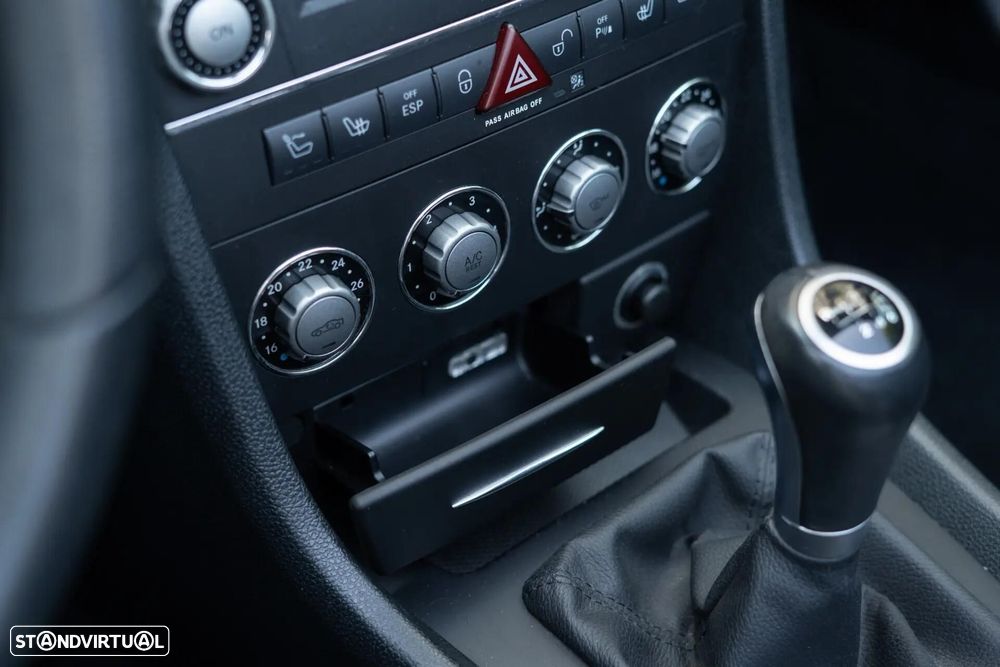 Mercedes-Benz SLK 200 - 24
