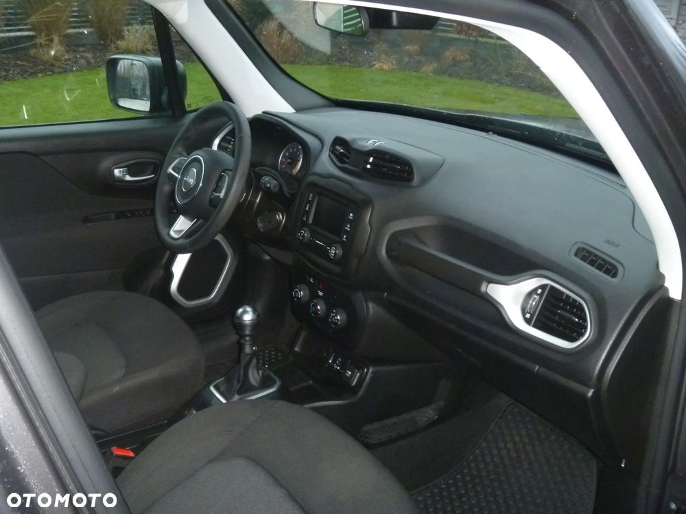 Mitsubishi ASX 1.6 Inform EU6 - 15