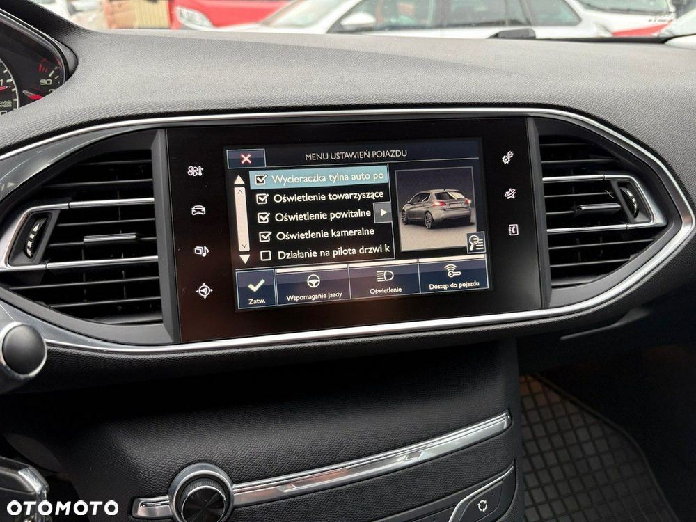 Peugeot 308 1.6 BlueHDi Style S&S - 23