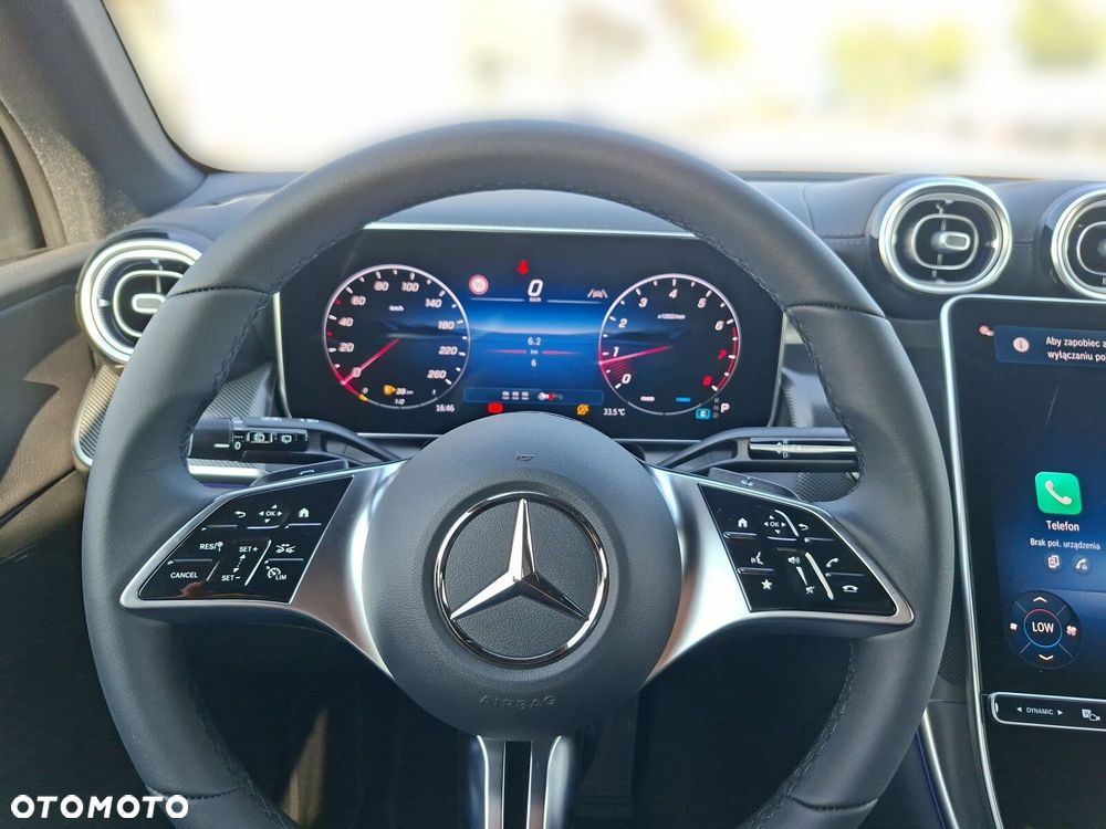 Mercedes-Benz GLC - 12