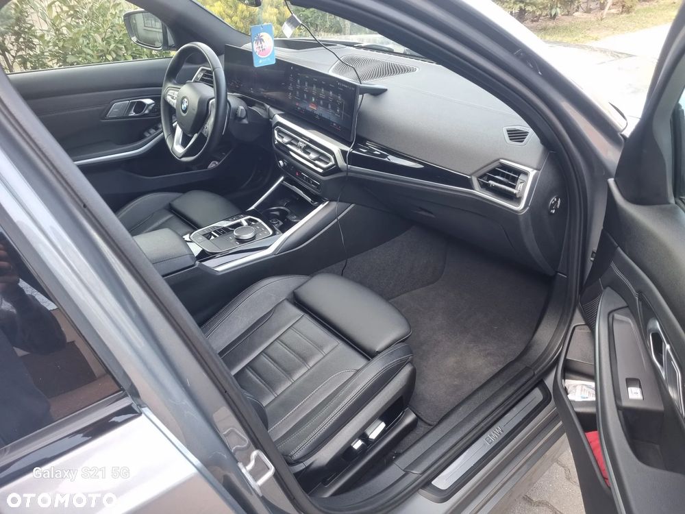 BMW Seria 3 318i - 9