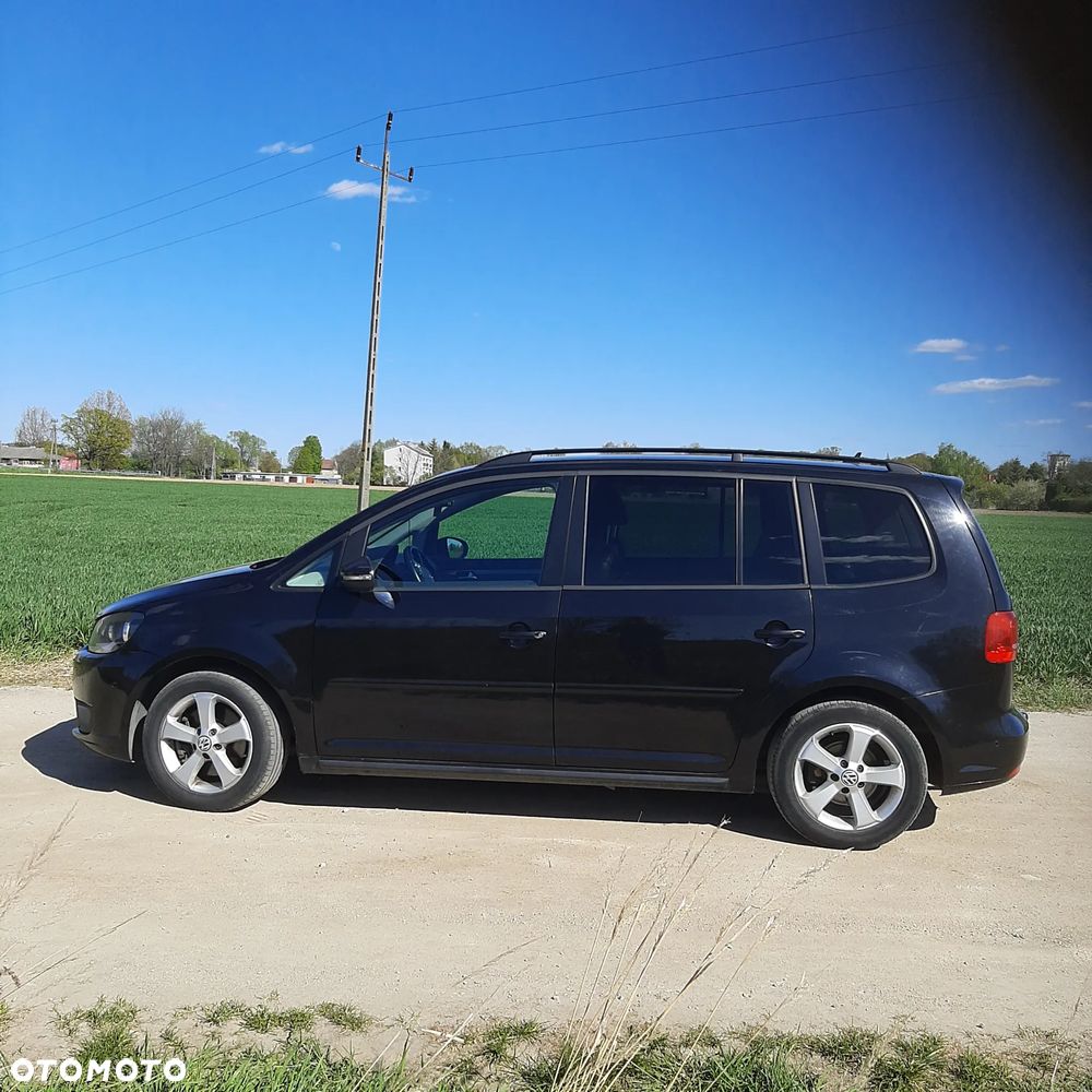 Volkswagen Touran 2.0 TDI Highline - 2