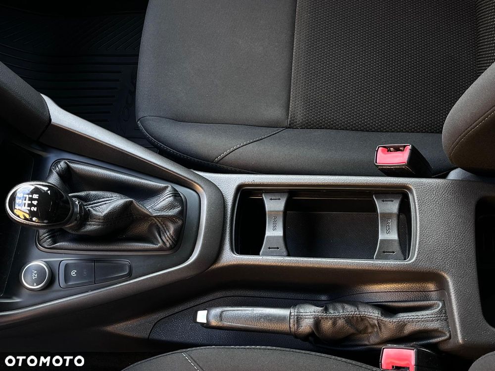 Ford Focus - 16