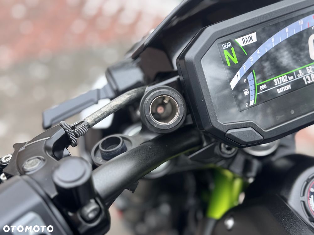 Kawasaki Z - 28