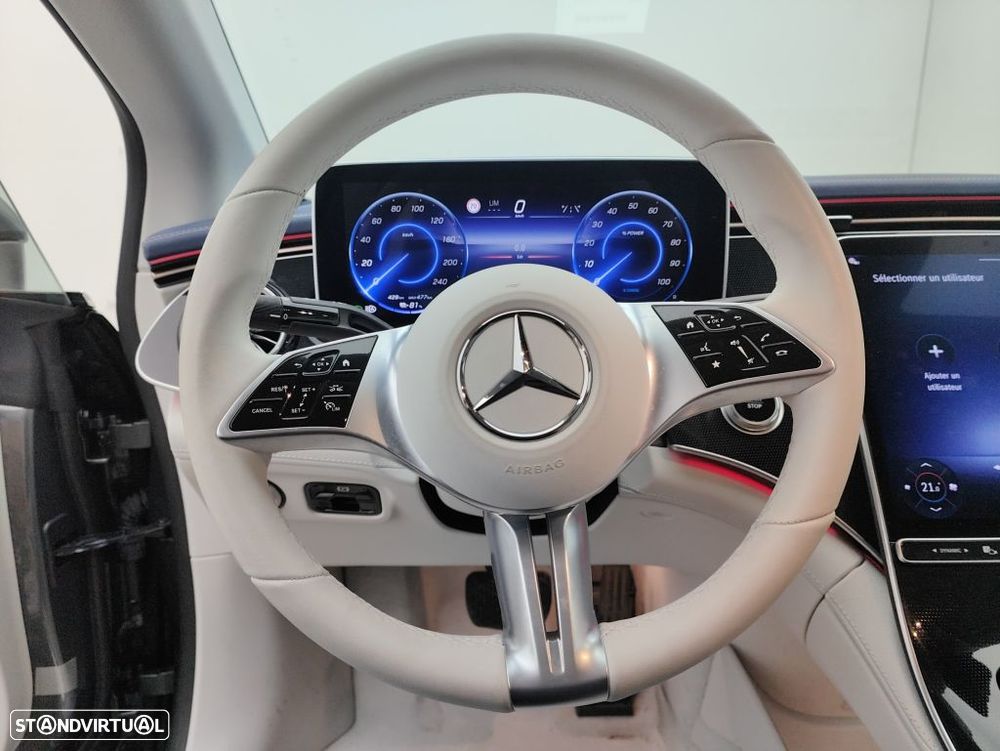 Mercedes-Benz EQE - 7