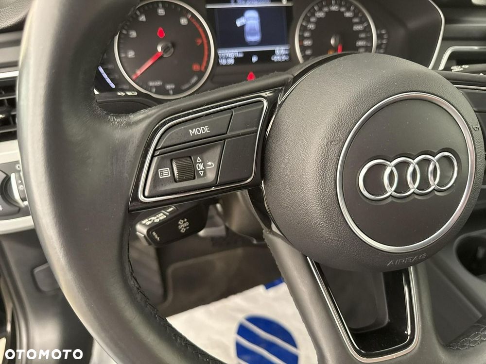 Audi A4 Limousine - 22