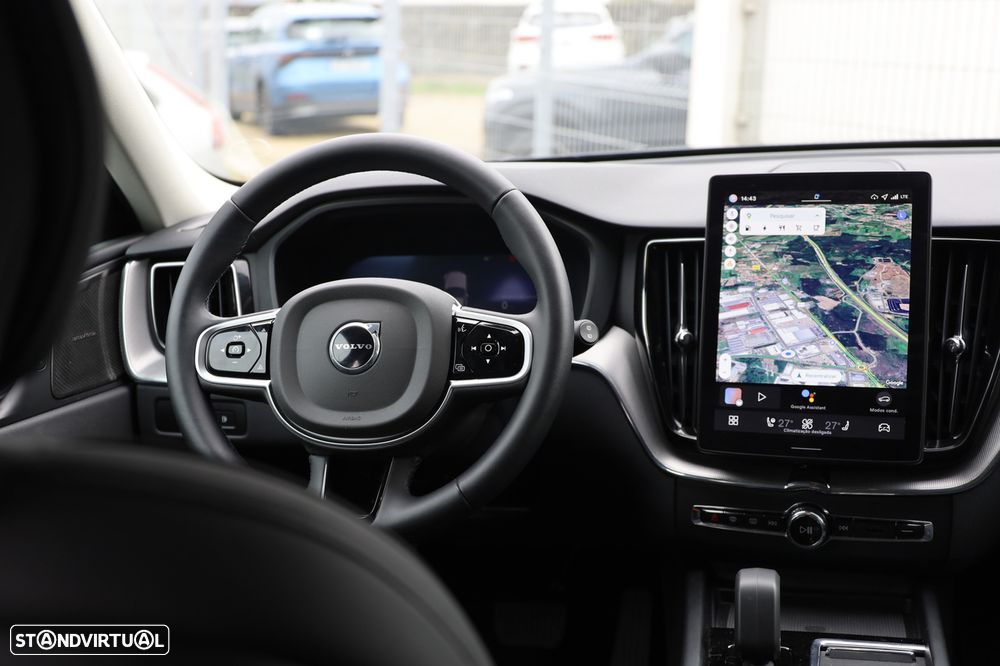 Volvo XC 60 2.0 T6 PHEV Core AWD - 17