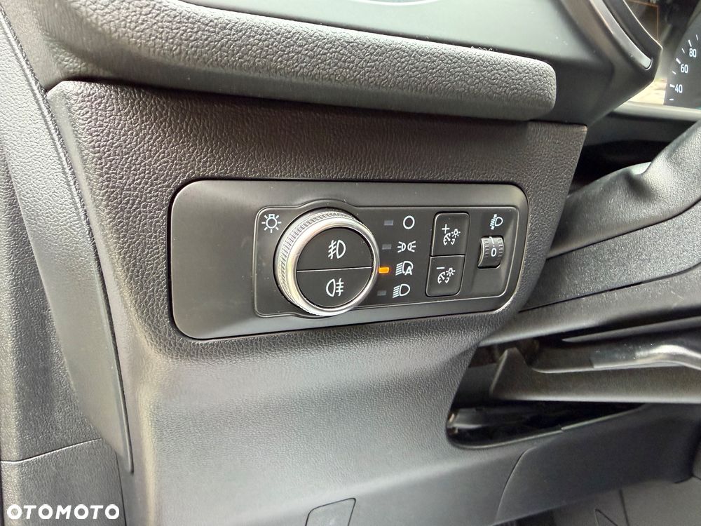 Ford Kuga - 30