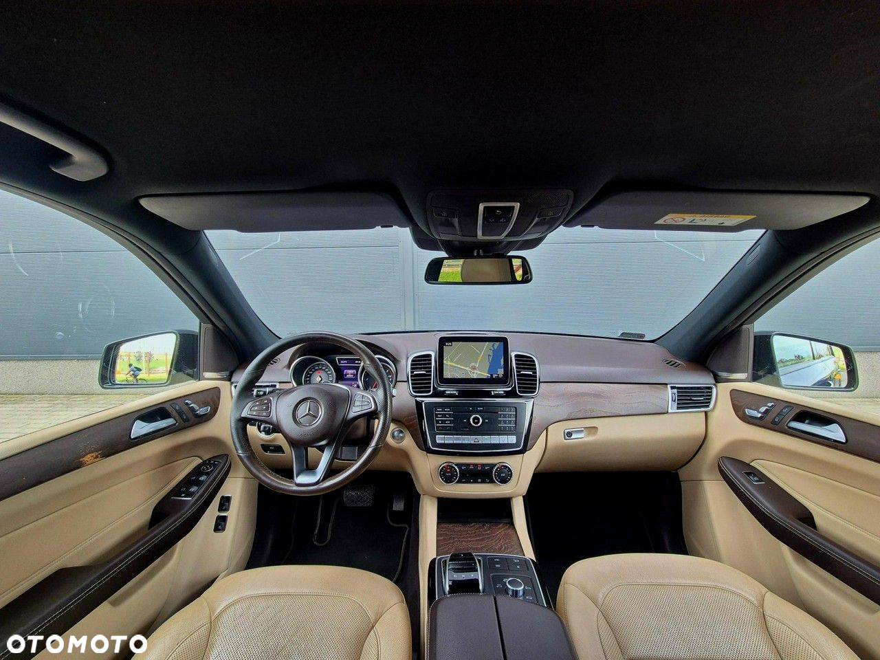 Mercedes-Benz GLE - 17