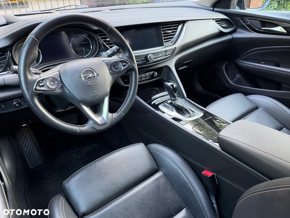 Opel Insignia - 15