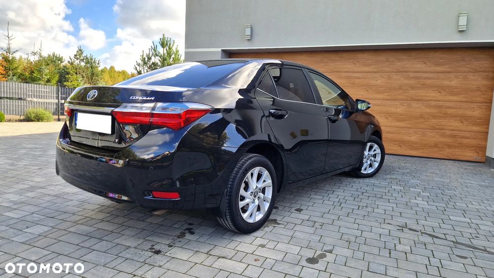 Toyota Corolla 1.6 Classic Plus - 3