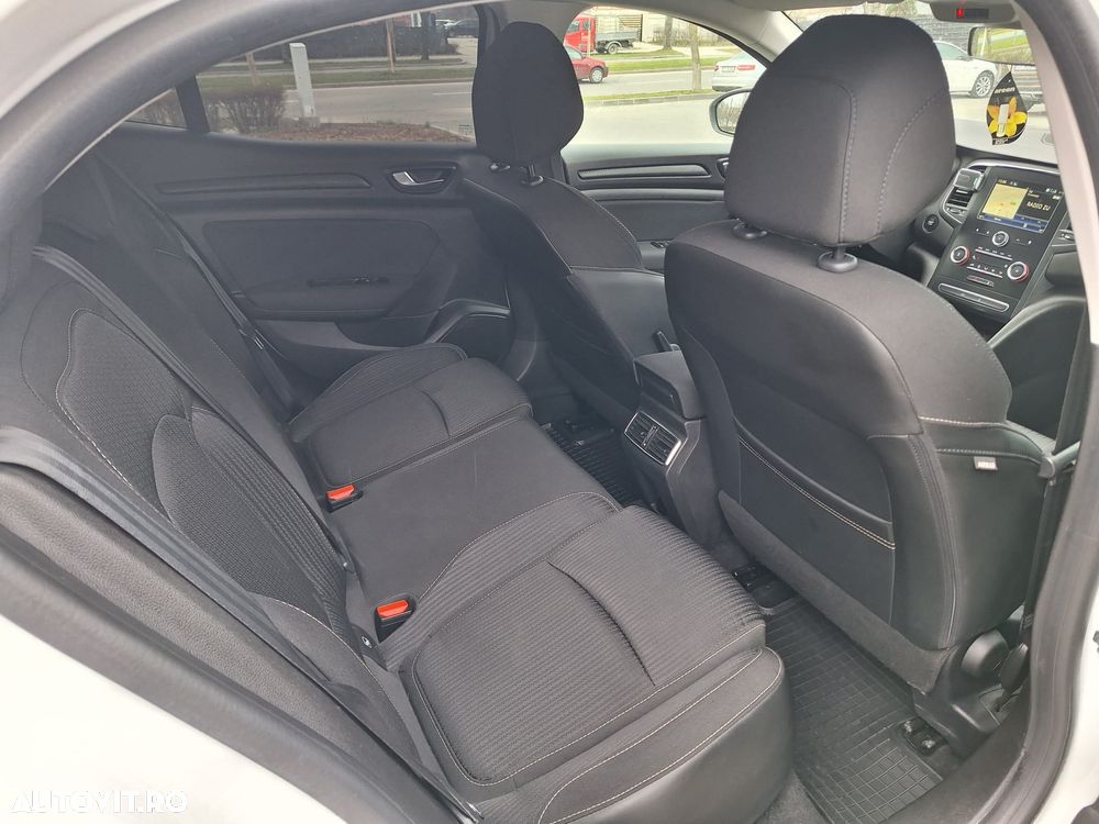 Renault Megane BLUE dCi EDC Limited - 8