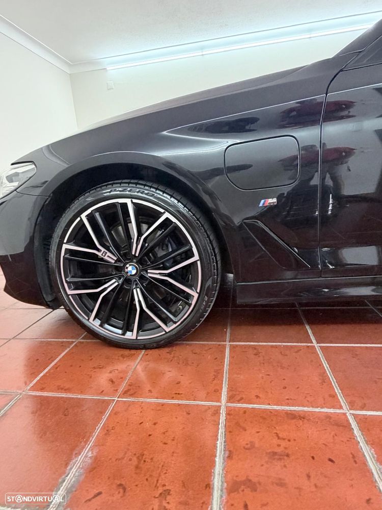 BMW 530 e Pack M - 10