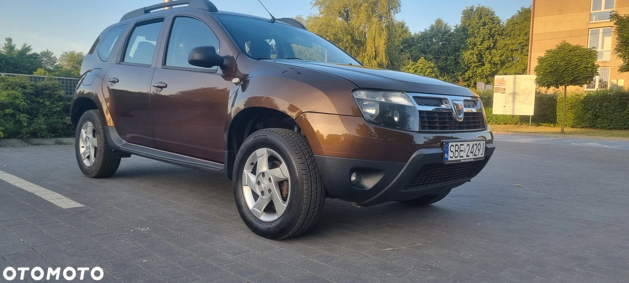 Dacia Duster 1.6 16V 4x2 Laureate - 17