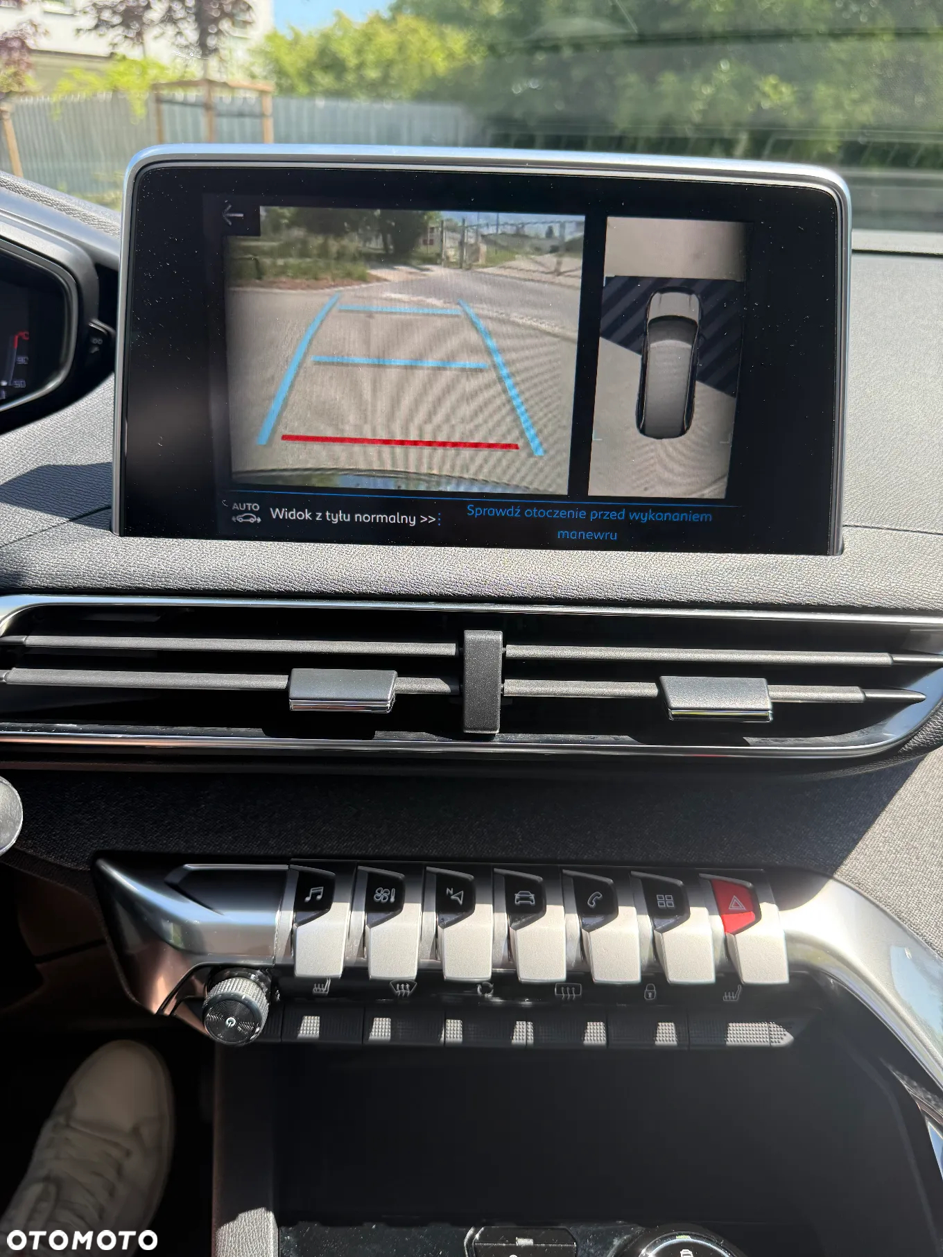 Peugeot 5008 1.5 BlueHDI Allure S&S EAT8 - 16