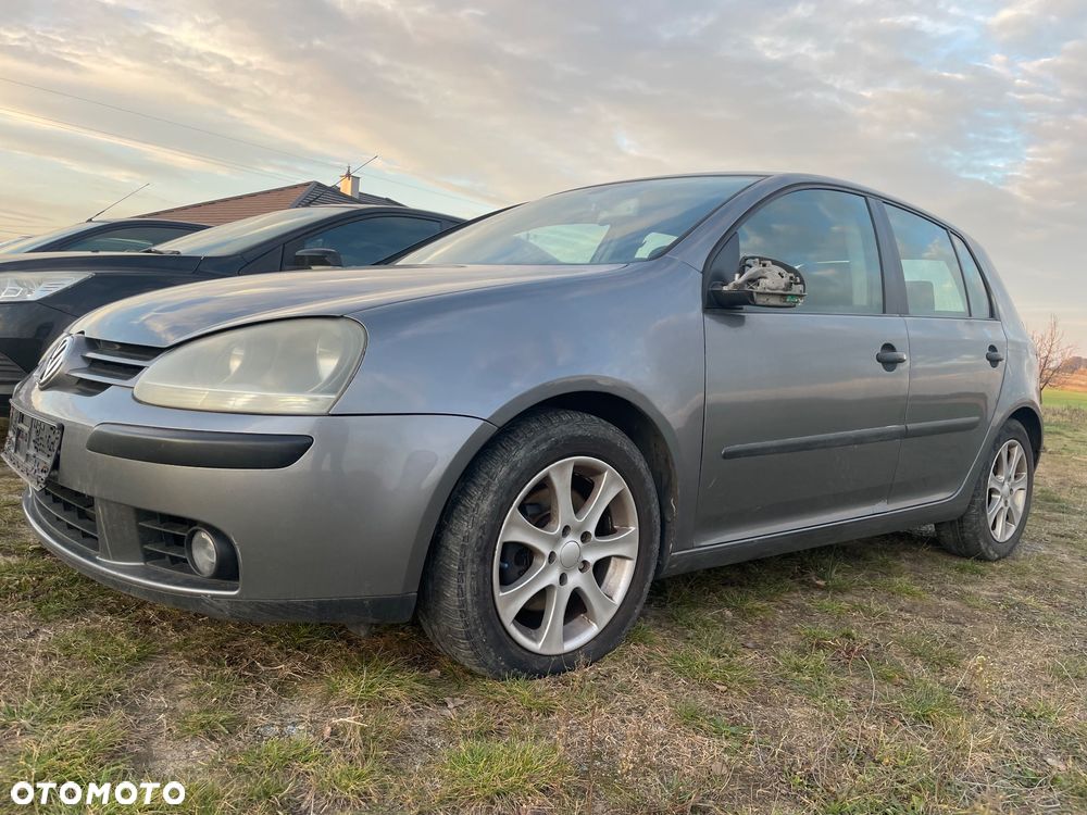 Volkswagen Golf - 17