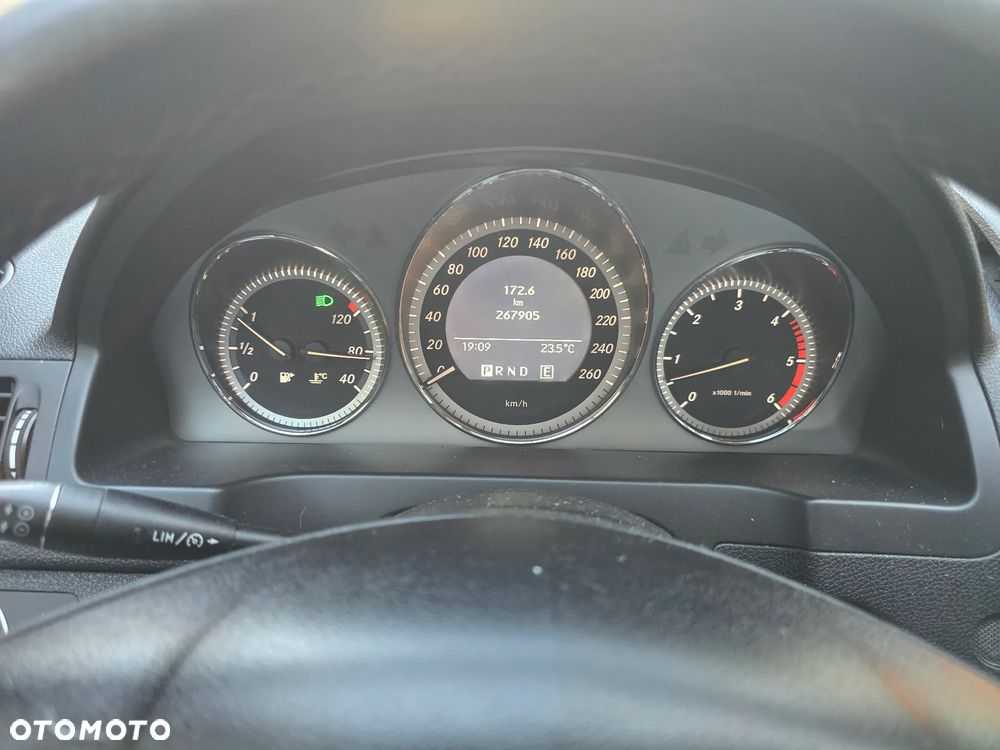 Mercedes-Benz Klasa C 350 CDI BlueEff Avantgarde - 15