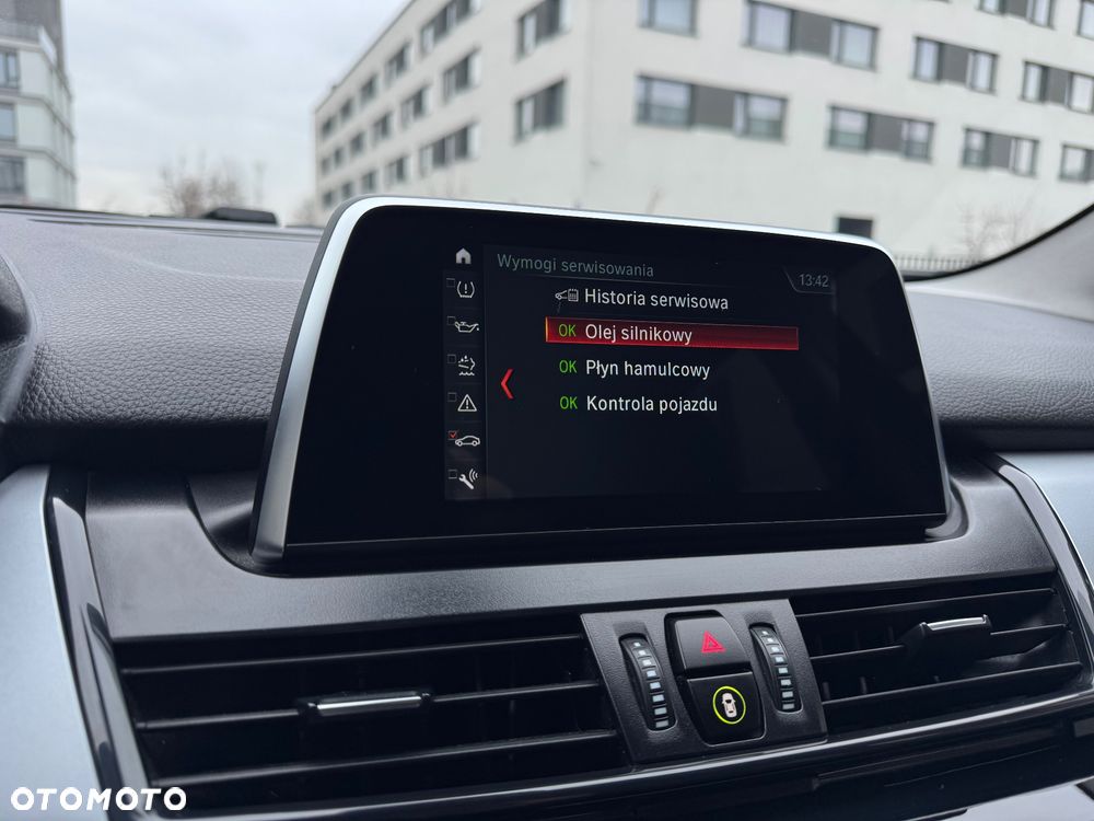 BMW Seria 2 216d Luxury Line - 31