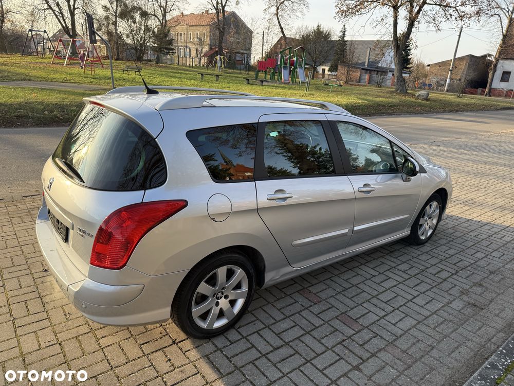 Peugeot 308 - 3