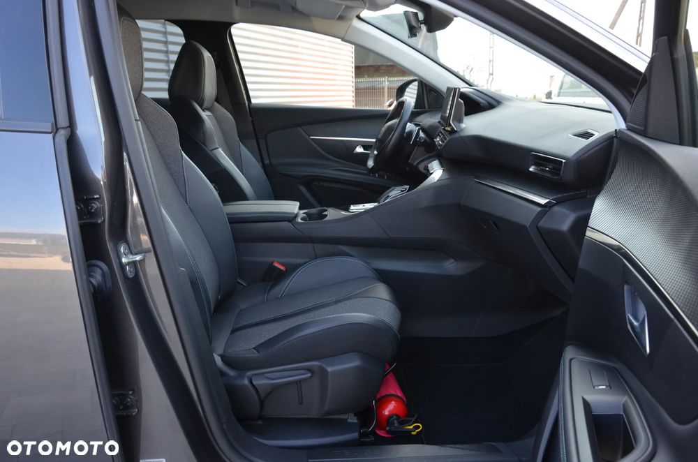 Peugeot 3008 225 e-EAT8 Allure - 18